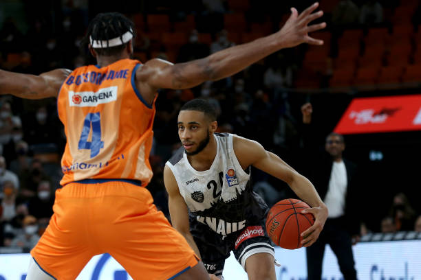 在冲超的球 在冲超的球