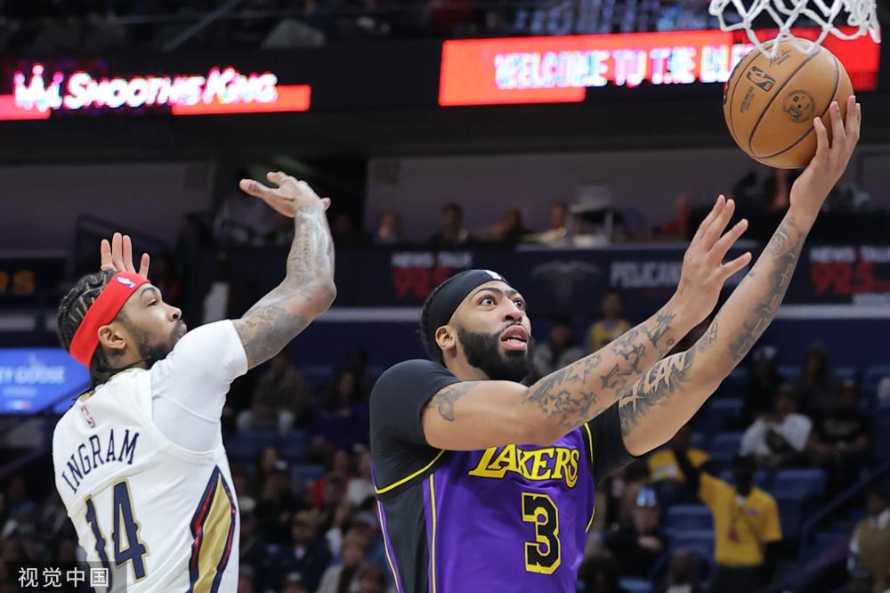 球传到队友 球传到队友