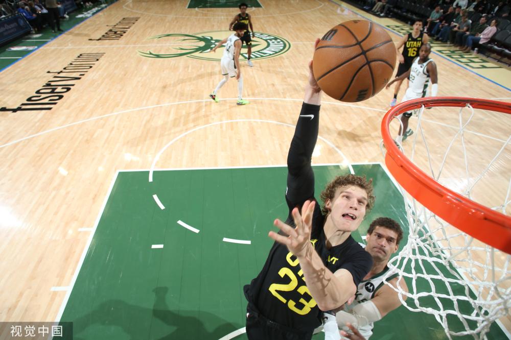 他们不仅进 他们不仅进