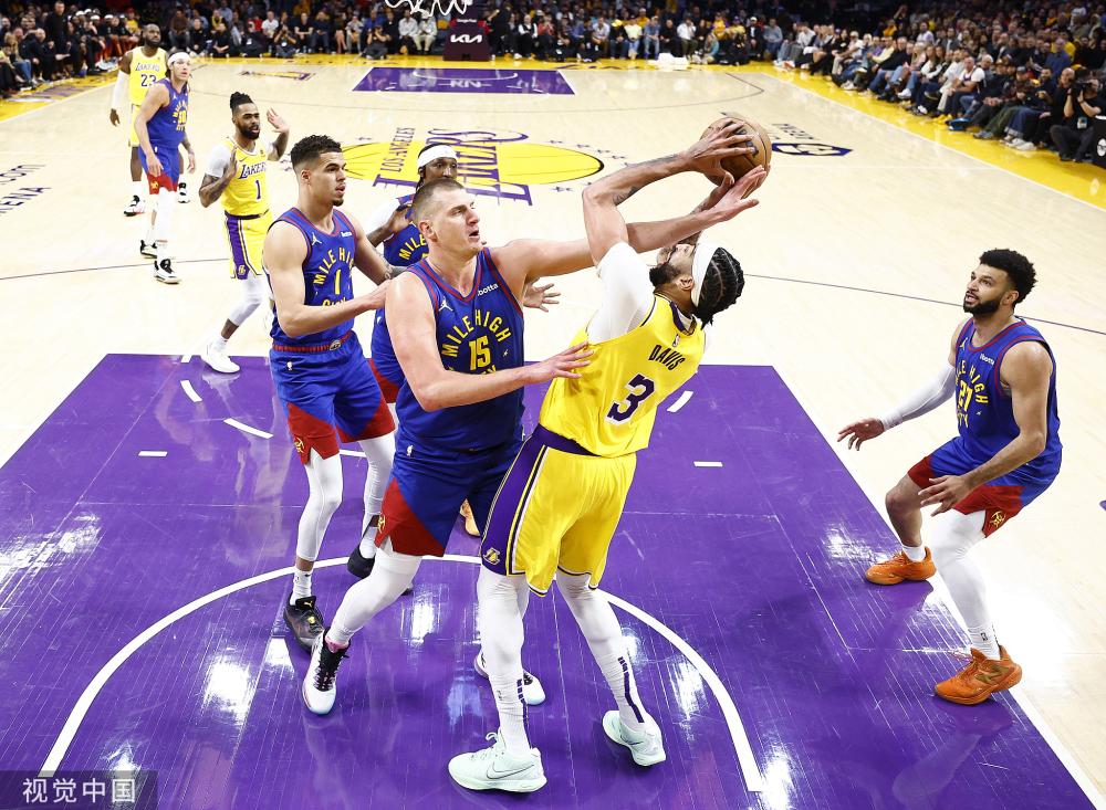 用年轻球员 用年轻球员