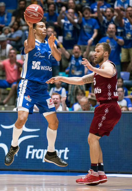 言不仅激励 言不仅激励